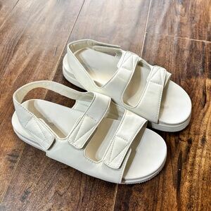 American Eagle Flatform Velcro Slingback Sandals in White